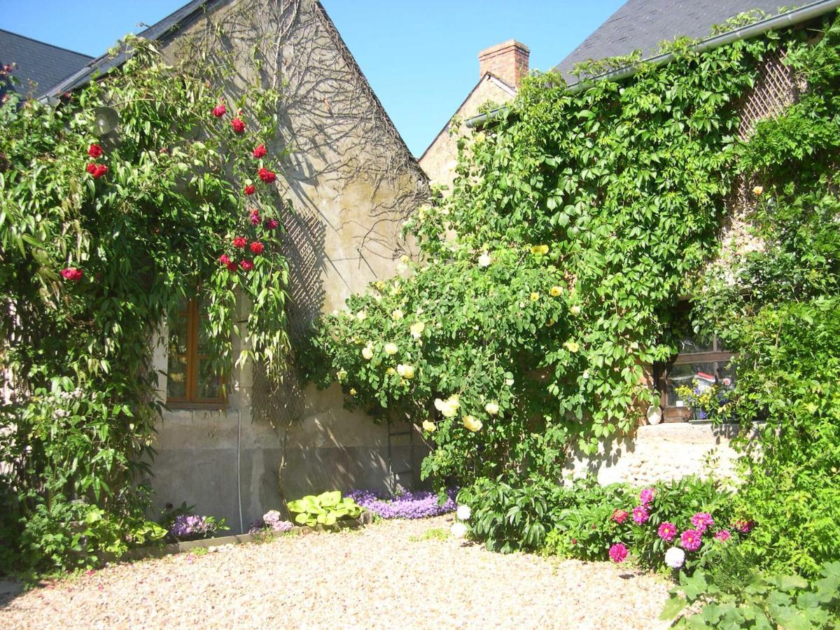 L'ancien prieuré Bed and Breakfast Saint-Jean-de-la-Motte Esterno foto