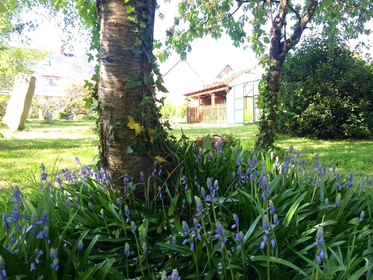L'ancien prieuré Bed and Breakfast Saint-Jean-de-la-Motte Esterno foto