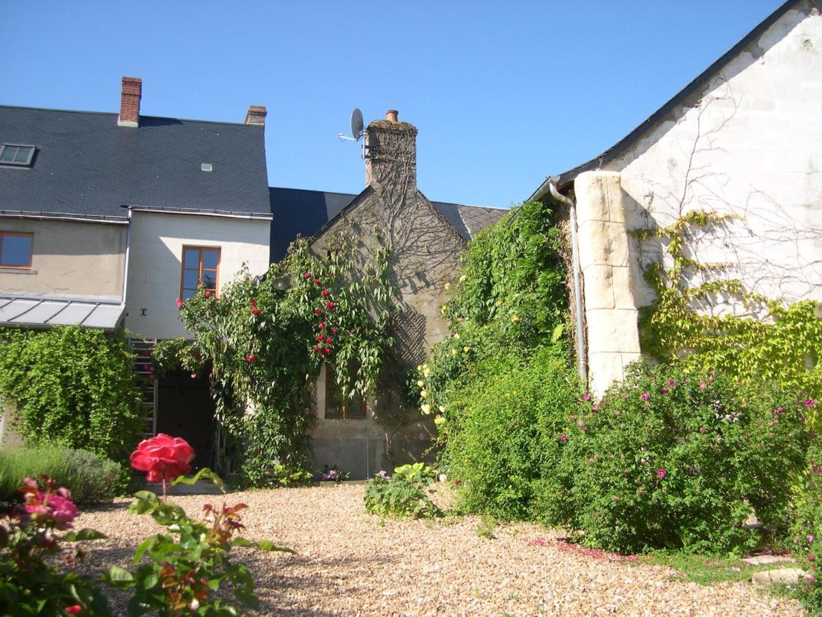 L'ancien prieuré Bed and Breakfast Saint-Jean-de-la-Motte Esterno foto