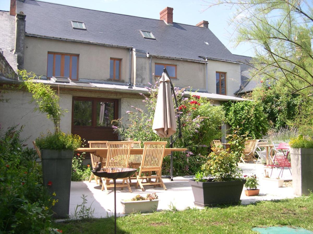 L'ancien prieuré Bed and Breakfast Saint-Jean-de-la-Motte Esterno foto